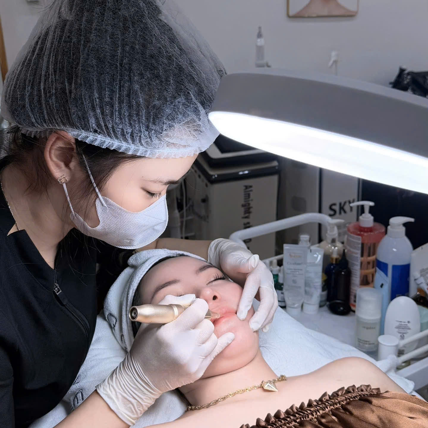 Phun xăm thẩm mỹ chuyên nghiệp tại Quyên Spa